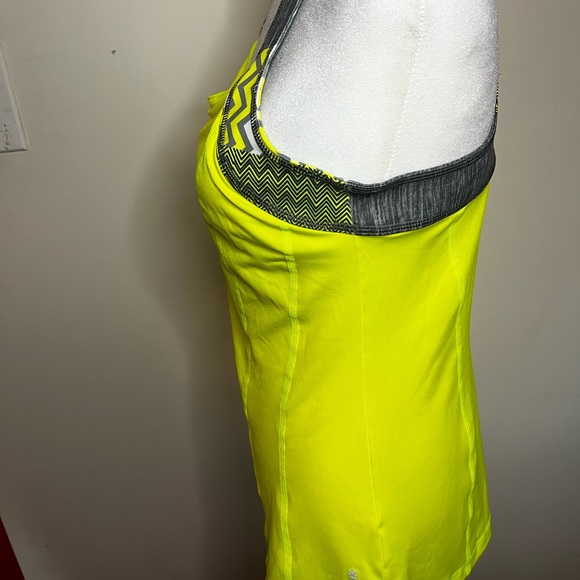 Reebok Tank - Picture 4 of 4